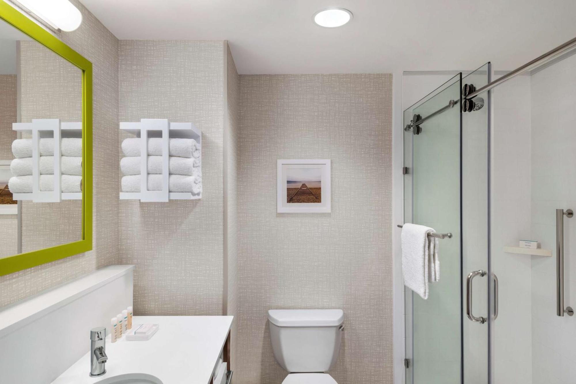 Hampton Inn & Suites Kelowna, British Columbia, Canada Exteriér fotografie